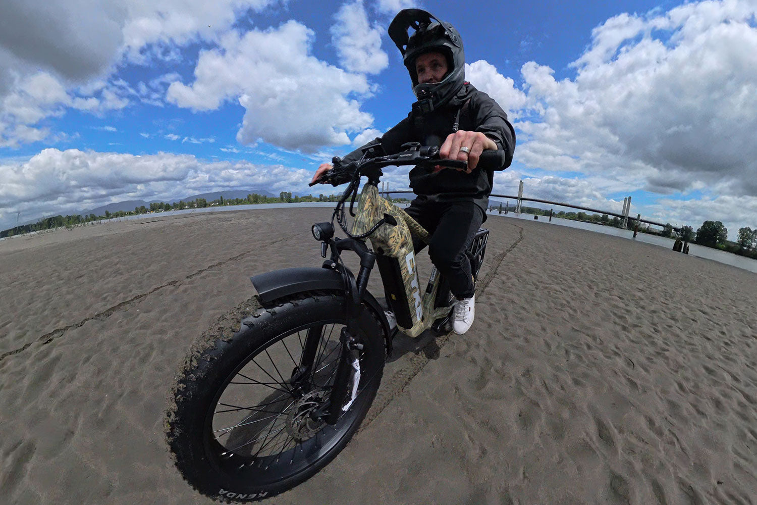 Cyke Cheetah Hunting Electric Bike